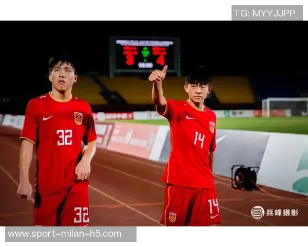 国少门将秦子牛谈零失球背后的团队努力与比赛压力对比